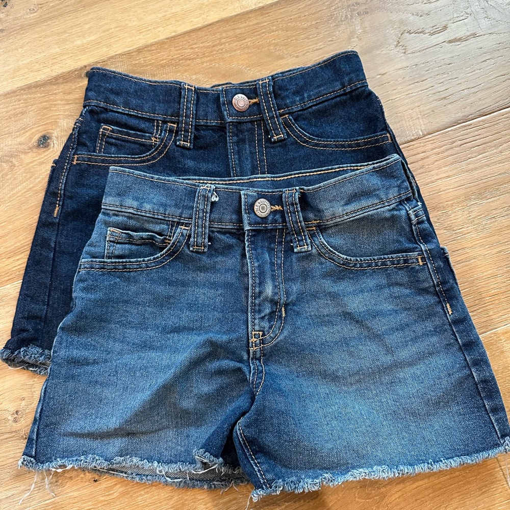 Old Navy Kids Denim Shorts in Classic Blue and Dark Blue. Size 8 slim.